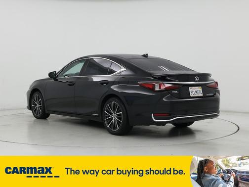 2022 Lexus ES 300h