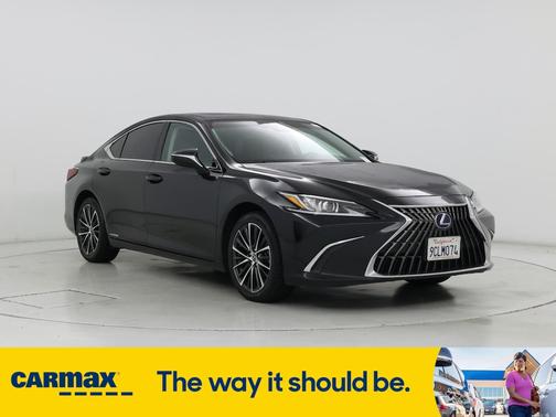 2022 Lexus ES 300h