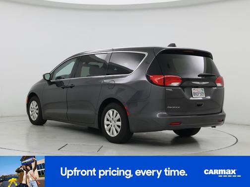 Gray 2019 Chrysler Pacifica L