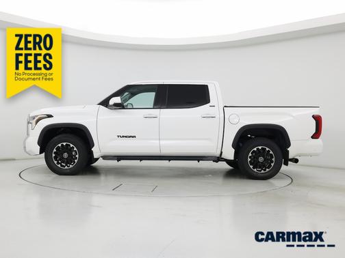 White 2022 Toyota Tundra SR5