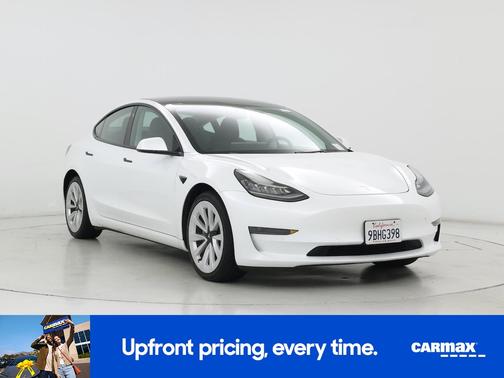 White 2022 Tesla Model 3
