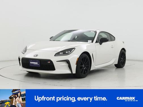White 2024 Toyota GR86