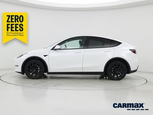 White 2023 Tesla Model Y Long Range