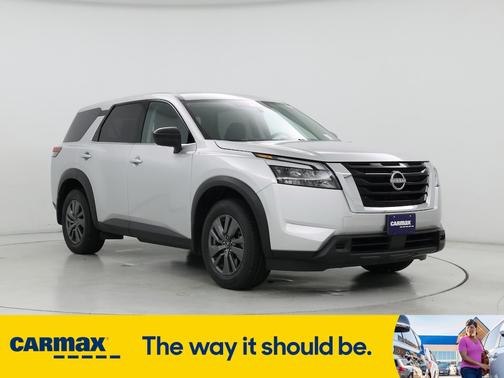 2024 Nissan Pathfinder S