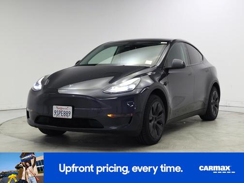 Gray 2025 Tesla Model Y Long Range