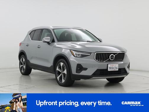 Gray 2024 Volvo XC40 B5 Plus Bright Theme