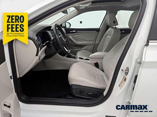 White 2023 Volkswagen Jetta SE