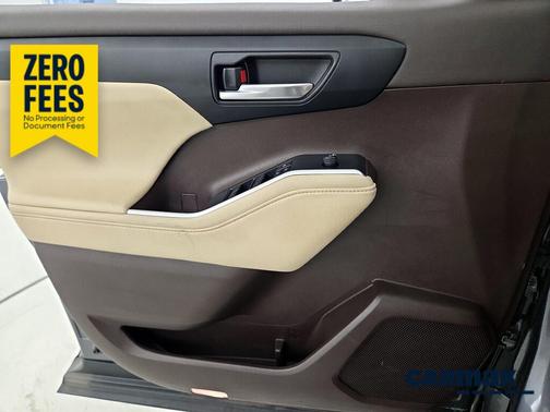 Gray 2021 Toyota Highlander XLE