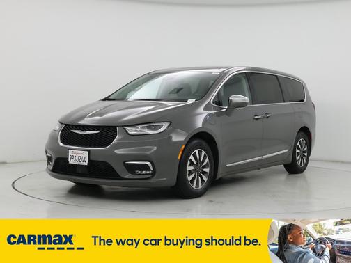 2022 Chrysler Pacifica Hybrid Limited