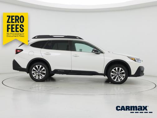 White 2022 Subaru Outback Onyx Edition XT