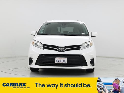 2020 Toyota Sienna LE
