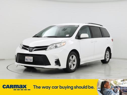 2020 Toyota Sienna LE