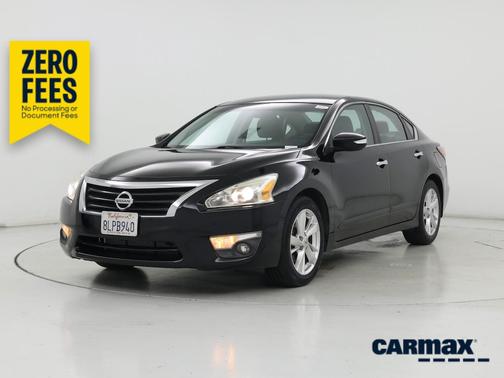 Black 2015 Nissan Altima SL