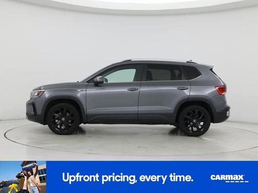Gray 2023 Volkswagen Taos SE