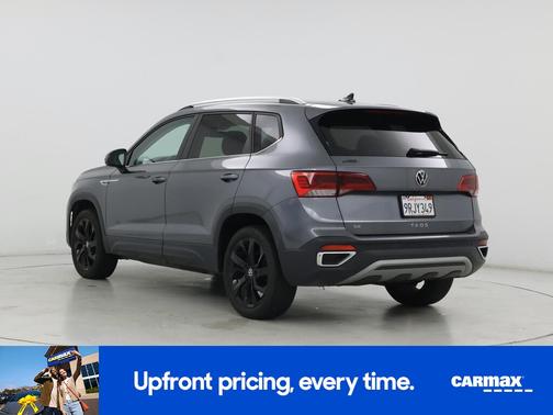 Gray 2023 Volkswagen Taos SE