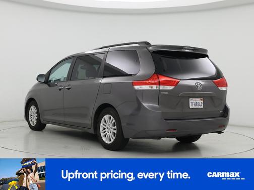 Gray 2014 Toyota Sienna XLE
