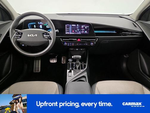 Black 2023 Kia Niro SX Touring
