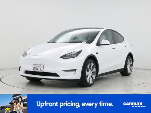 White 2023 Tesla Model Y Long Range