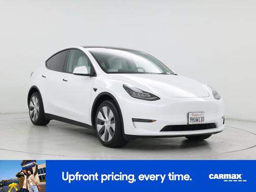 White 2023 Tesla Model Y Long Range