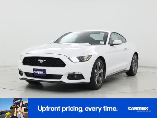 White 2016 Ford Mustang