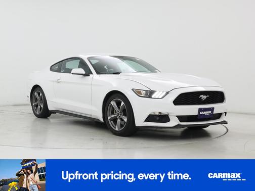 White 2016 Ford Mustang
