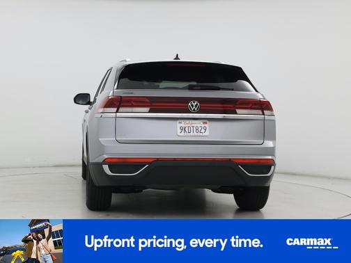Silver 2024 Volkswagen Atlas Cross Sport SE