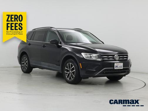 Black 2019 Volkswagen Tiguan SE