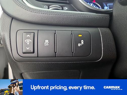 White 2014 Kia Optima SX