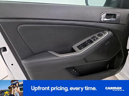 White 2014 Kia Optima SX