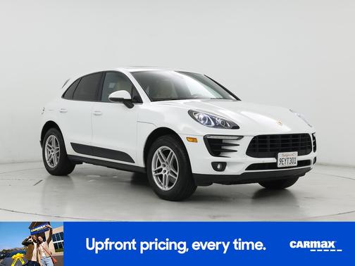 2017 Porsche Macan Base (PDK)