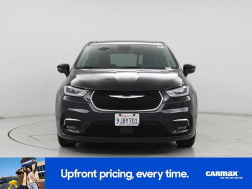 Black 2023 Chrysler Pacifica Touring L