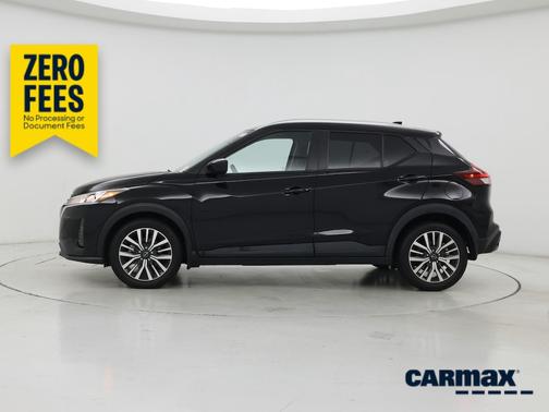 Black 2023 Nissan Kicks SV