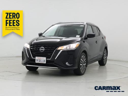 Black 2023 Nissan Kicks SV