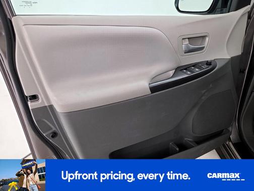 2015 Toyota Sienna LE