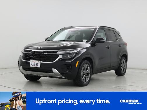 Black 2024 Kia Seltos EX