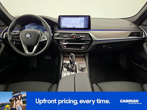 White 2023 BMW 530 I