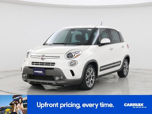 White 2015 FIAT 500L Trekking