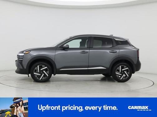 Gray 2025 Nissan Kicks SV