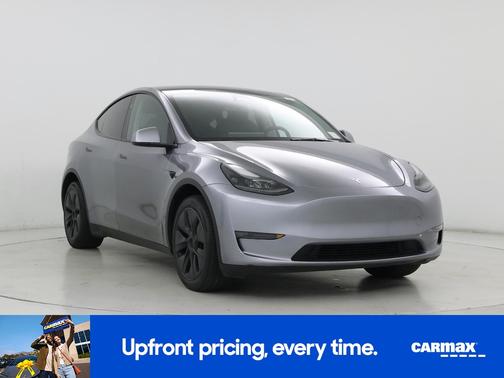 Silver 2024 Tesla Model Y Long Range