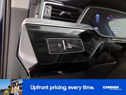 2023 Audi e-tron Premium Plus