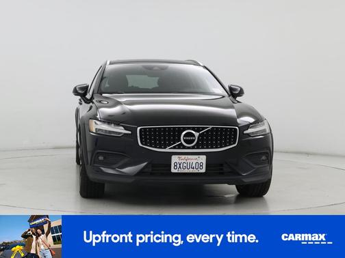 2021 Volvo V60 Cross Country T5