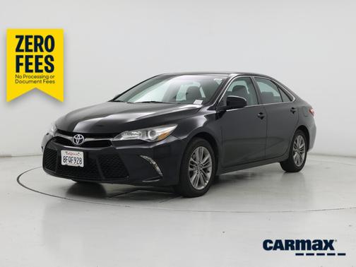 Black 2017 Toyota Camry SE