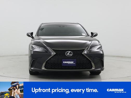 Gray 2024 Lexus ES 300h F-SPORT Handling