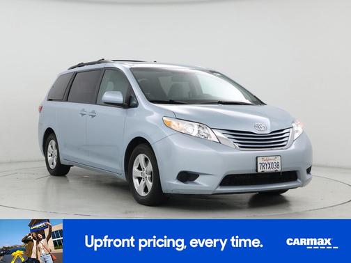 2016 Toyota Sienna LE