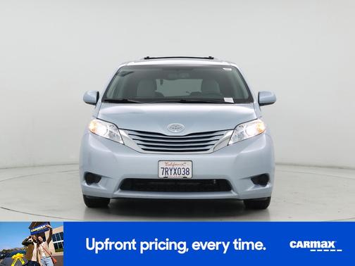 2016 Toyota Sienna LE
