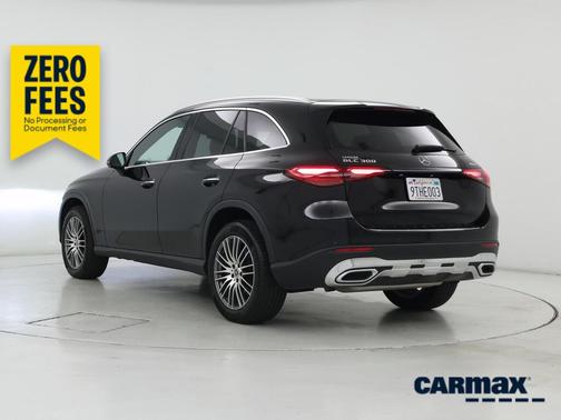Black 2024 Mercedes-Benz GLC 300