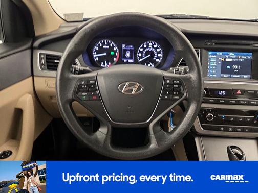 2017 Hyundai SONATA SE