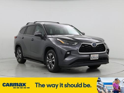 2022 Toyota Highlander Hybrid XLE