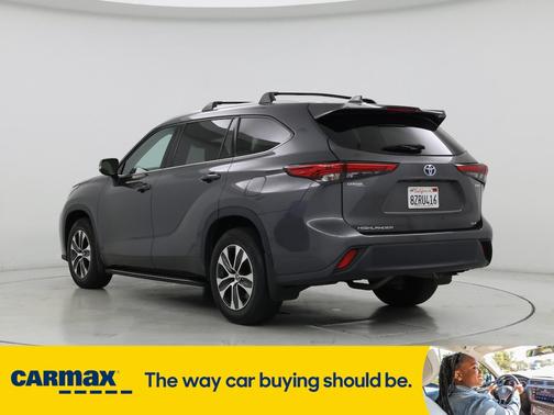2022 Toyota Highlander Hybrid XLE