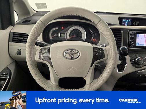 2014 Toyota Sienna SE